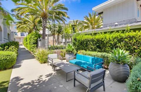 $1,225,000 | 6074 Colt Place, Unit 104, Carlsbad, CA 92009
