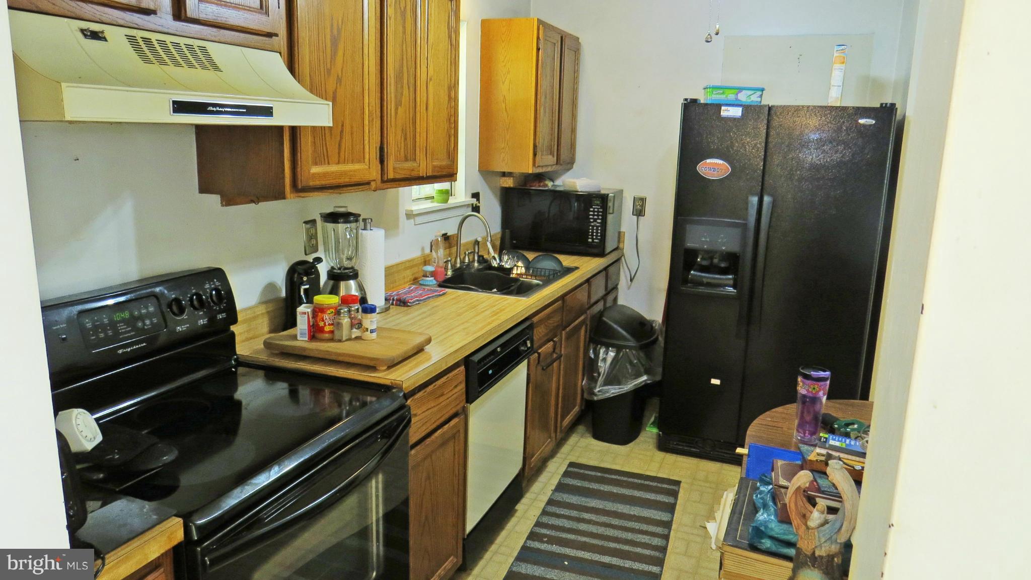 14907 Schall Road Accokeek, MD 20607 - Photo 8 of 17 Kitchen