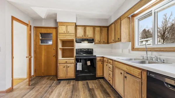 $268,900 | 1155 Sunset Drive, Platteville, WI 53818