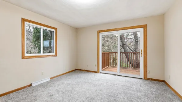 $268,900 | 1155 Sunset Drive, Platteville, WI 53818