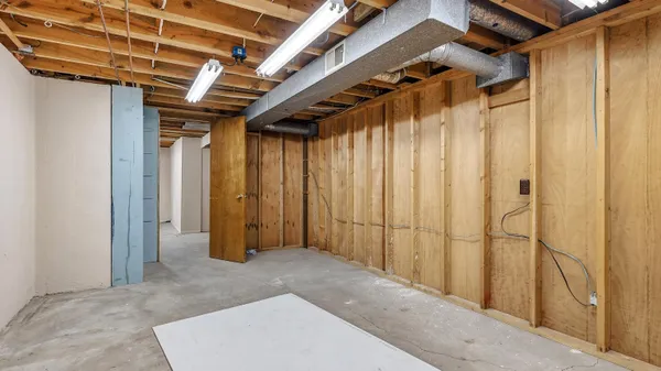 $268,900 | 1155 Sunset Drive, Platteville, WI 53818