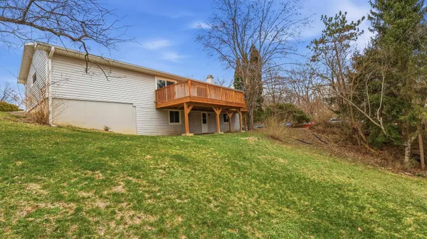 $268,900 | 1155 Sunset Drive, Platteville, WI 53818