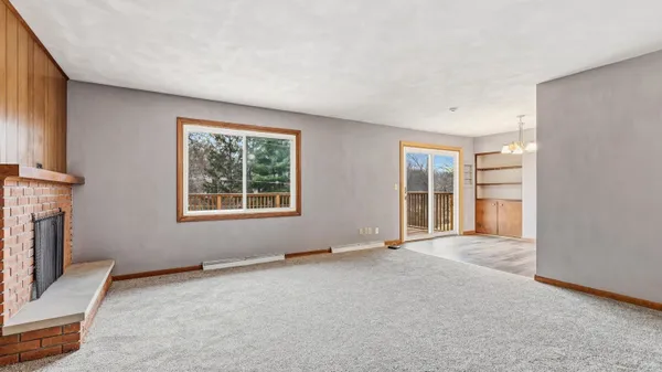 $268,900 | 1155 Sunset Drive, Platteville, WI 53818