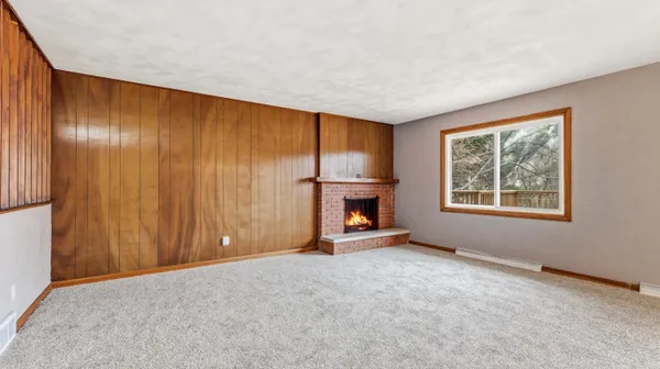 $268,900 | 1155 Sunset Drive, Platteville, WI 53818