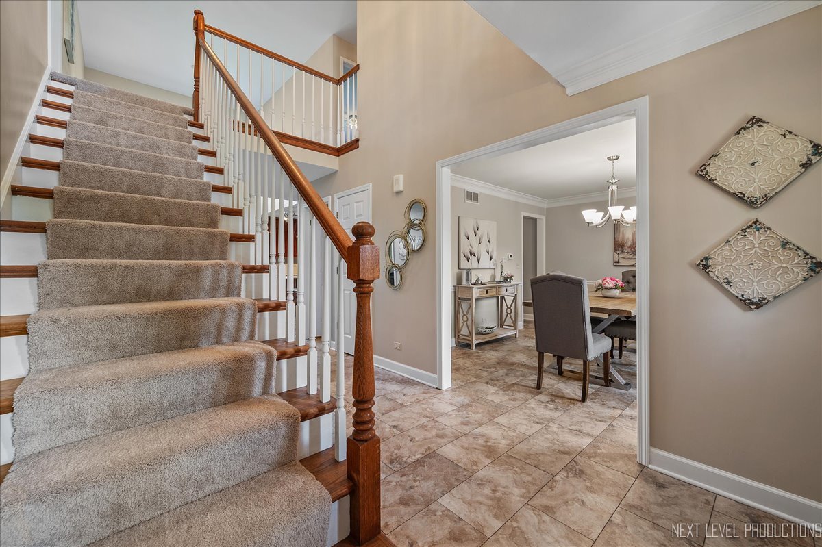 473 Bond Drive Batavia, IL 60510 - Photo 13 of 39 a view of entryway and workspace