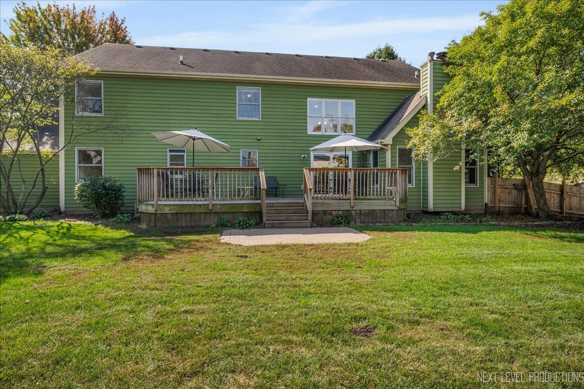 473 Bond Drive Batavia, IL 60510 - Photo 35 of 39 front view of a house with a yard