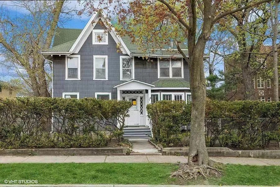 78 Pine Avenue Riverside, IL 60546 - Photo 1 of 13