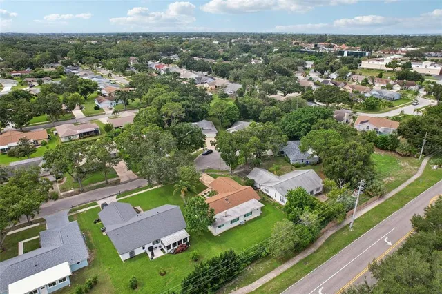 $2,400 | 2866 Thistle Court North, Palm Harbor, FL 34684