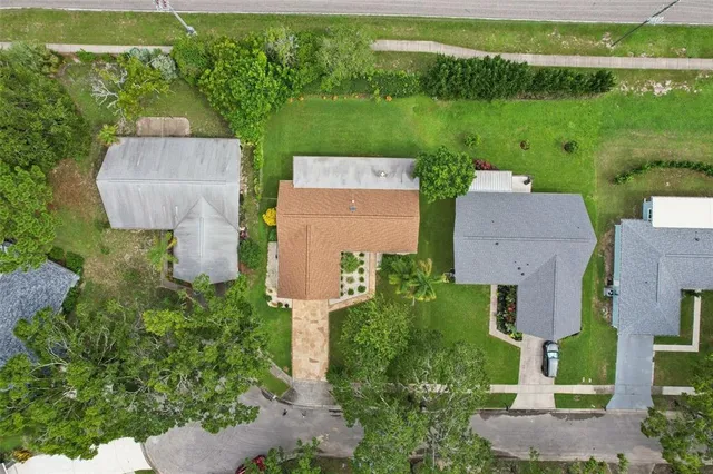 $2,400 | 2866 Thistle Court North, Palm Harbor, FL 34684