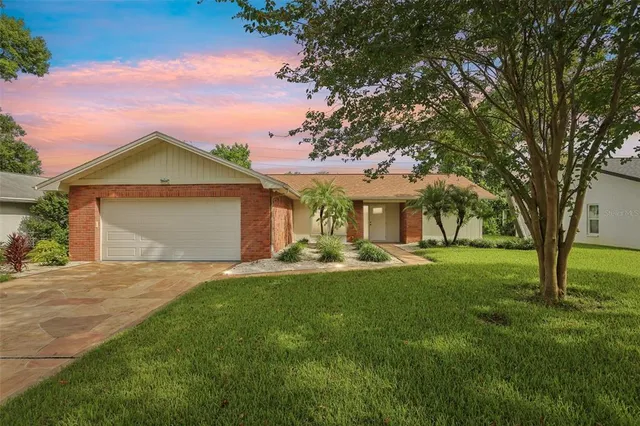 $2,400 | 2866 Thistle Court North, Palm Harbor, FL 34684