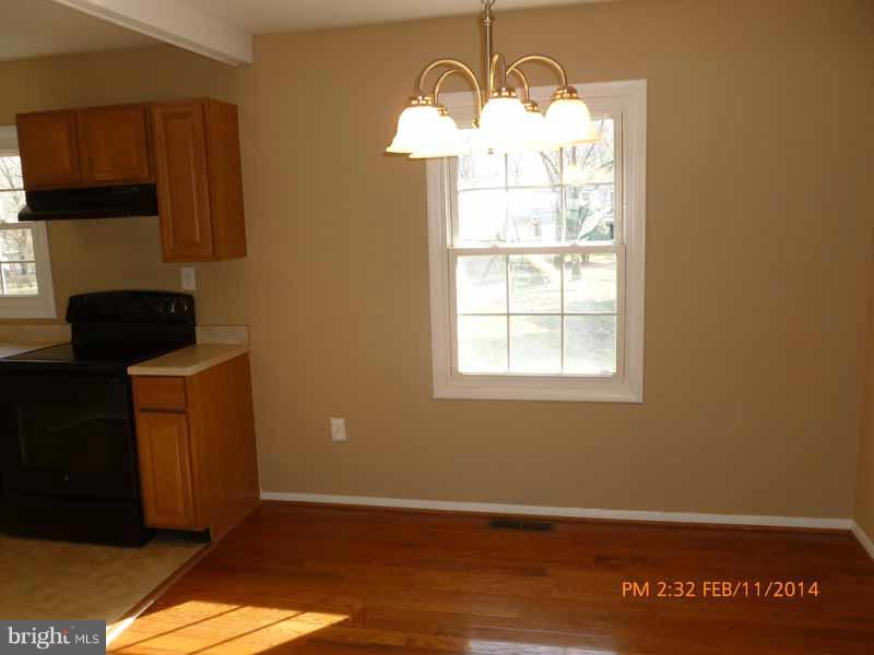 935 Fall Ridge Way Gambrills, MD 21054 - Photo 4 of 25 Dining Room
