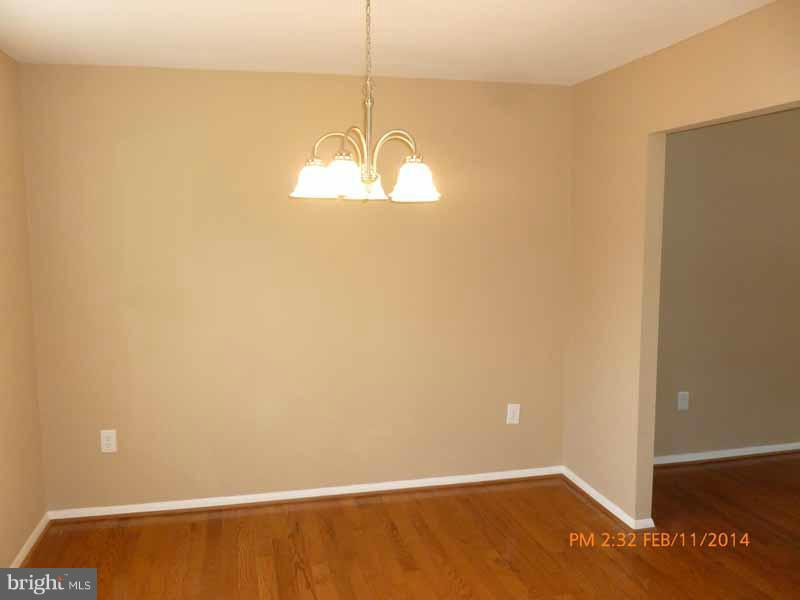 935 Fall Ridge Way Gambrills, MD 21054 - Photo 5 of 25 Dining Room