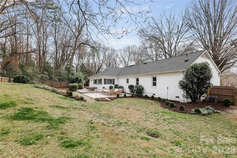 $975,000 | 4901 Charmapeg Avenue, Charlotte, NC 28211