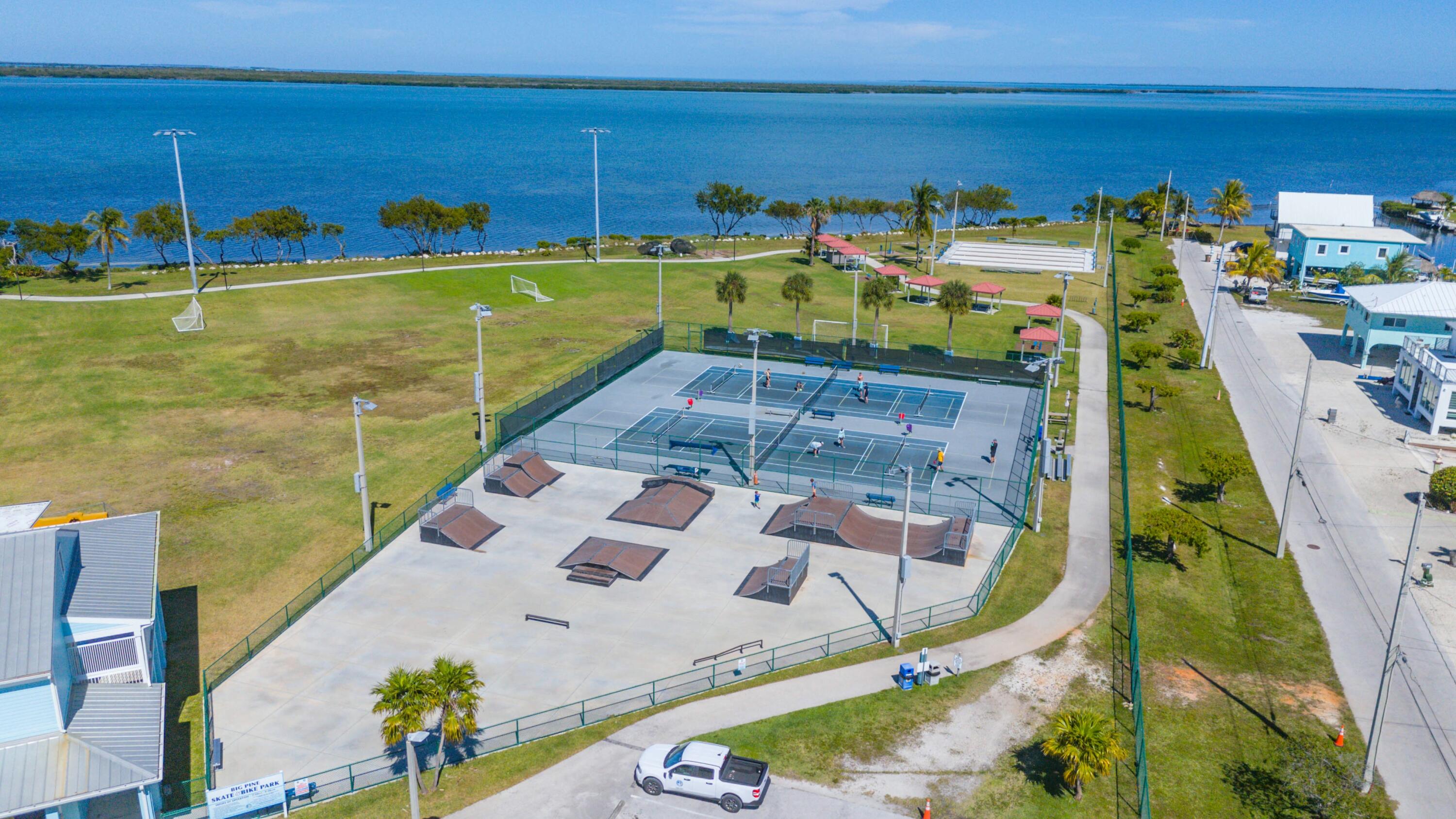 31480 Ave G Big Pine Key, FL 33043 - Photo 33 of 38 tempImagemnmYi4