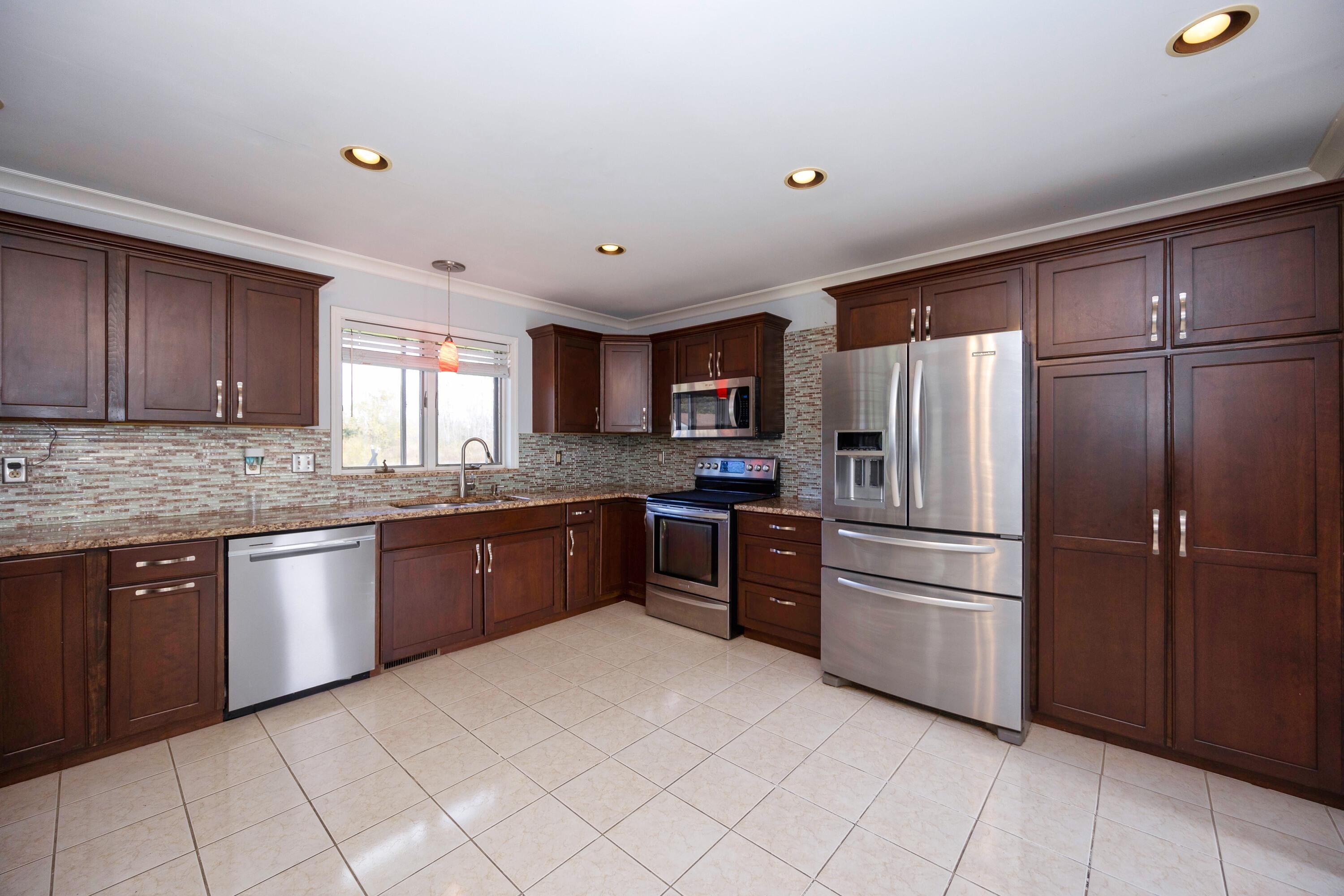 50270 Judd Road Belleville, MI 48111 - Photo 6 of 49 Kitchen 2