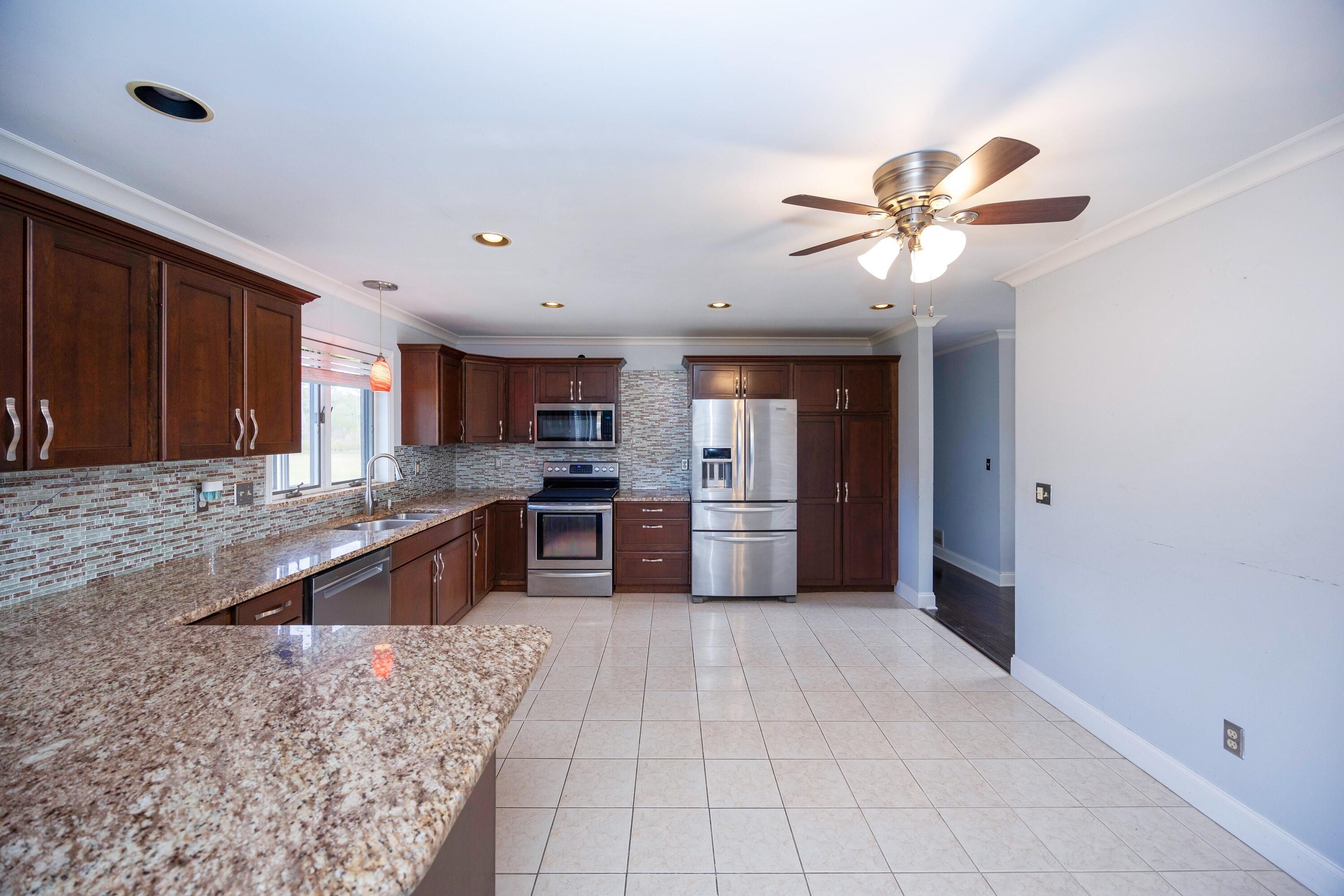 50270 Judd Road Belleville, MI 48111 - Photo 8 of 49 Kitchen 4