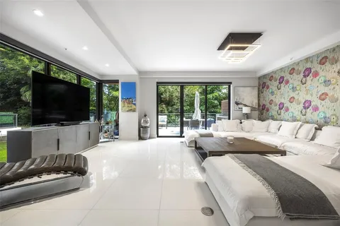 $1,695,000 | 3030 North Ocean Boulevard, Unit S106, Fort Lauderdale, FL 33308