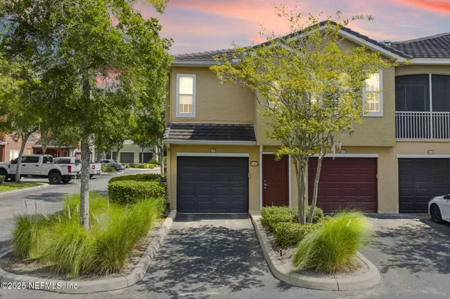 $159,900 | 10075 Gate Parkway North, Unit 1304, Jacksonville, FL 32246