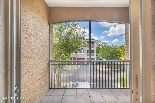 $159,900 | 10075 Gate Parkway North, Unit 1304, Jacksonville, FL 32246