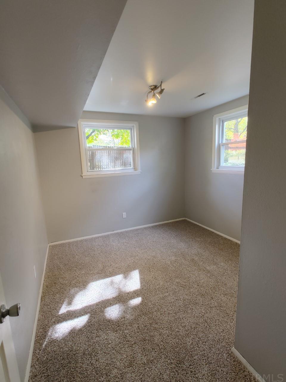 5818 East Hills Road Fort Wayne, IN 46804 - Photo 19 of 27 Gallery Image 19
