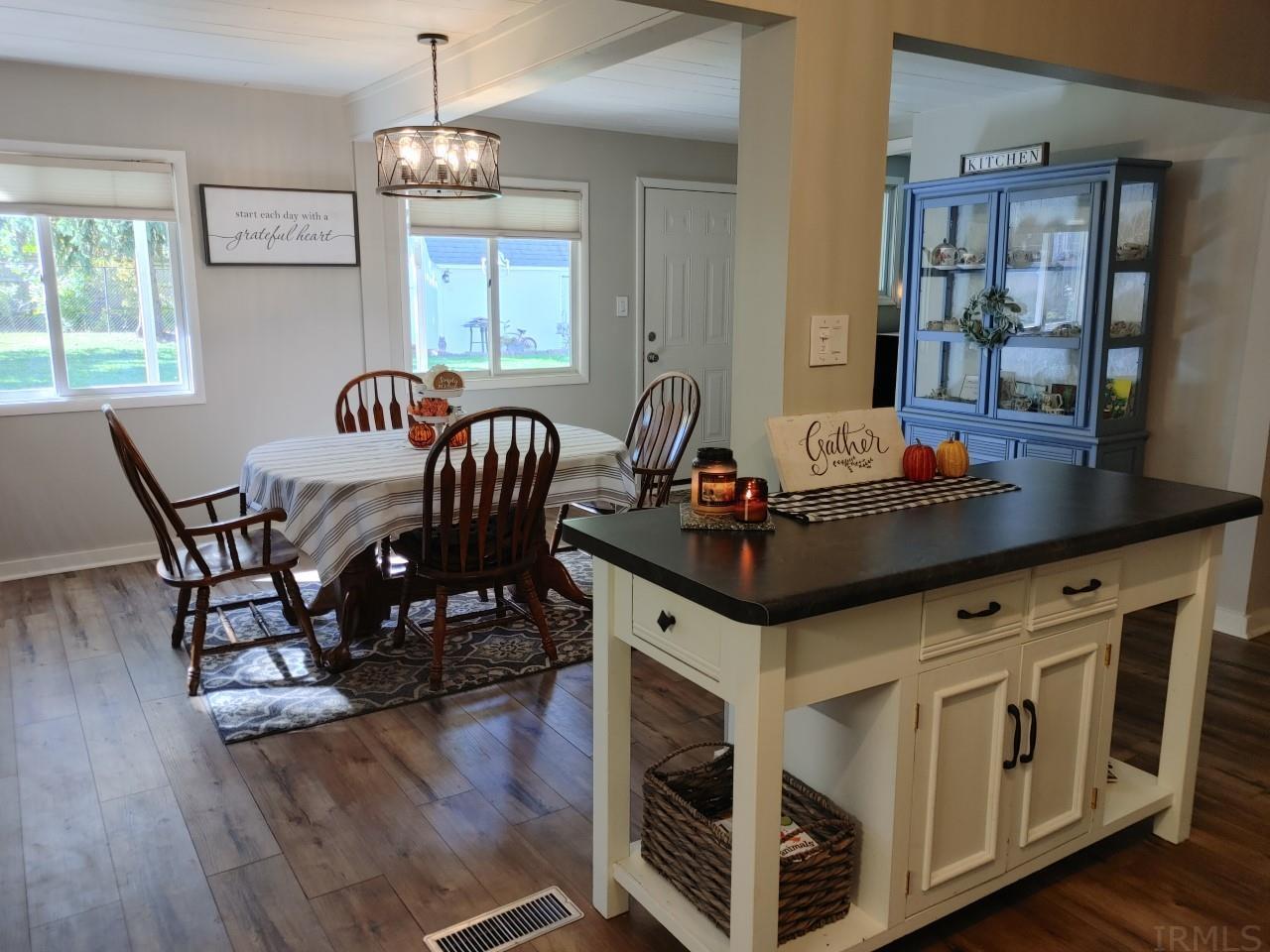 5818 East Hills Road Fort Wayne, IN 46804 - Photo 10 of 27 Gallery Image 10