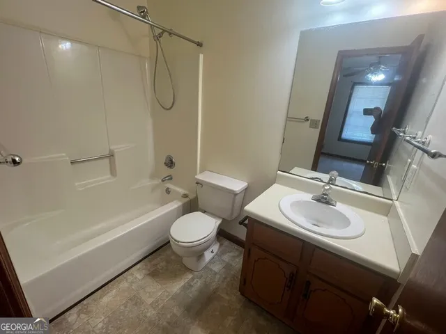 $1,295 | 986 Locust Drive Northeast, Conyers, GA 30012