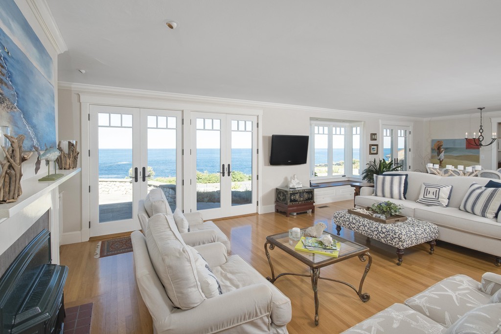 378 Jerusalem Road Cohasset, MA 02025 - Photo 4 of 28 Gallery Image 4