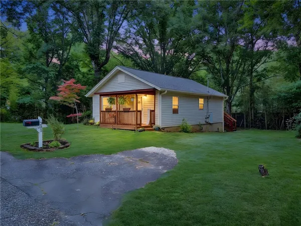 $184,900 | 301 South E Street, Easley, SC 29640