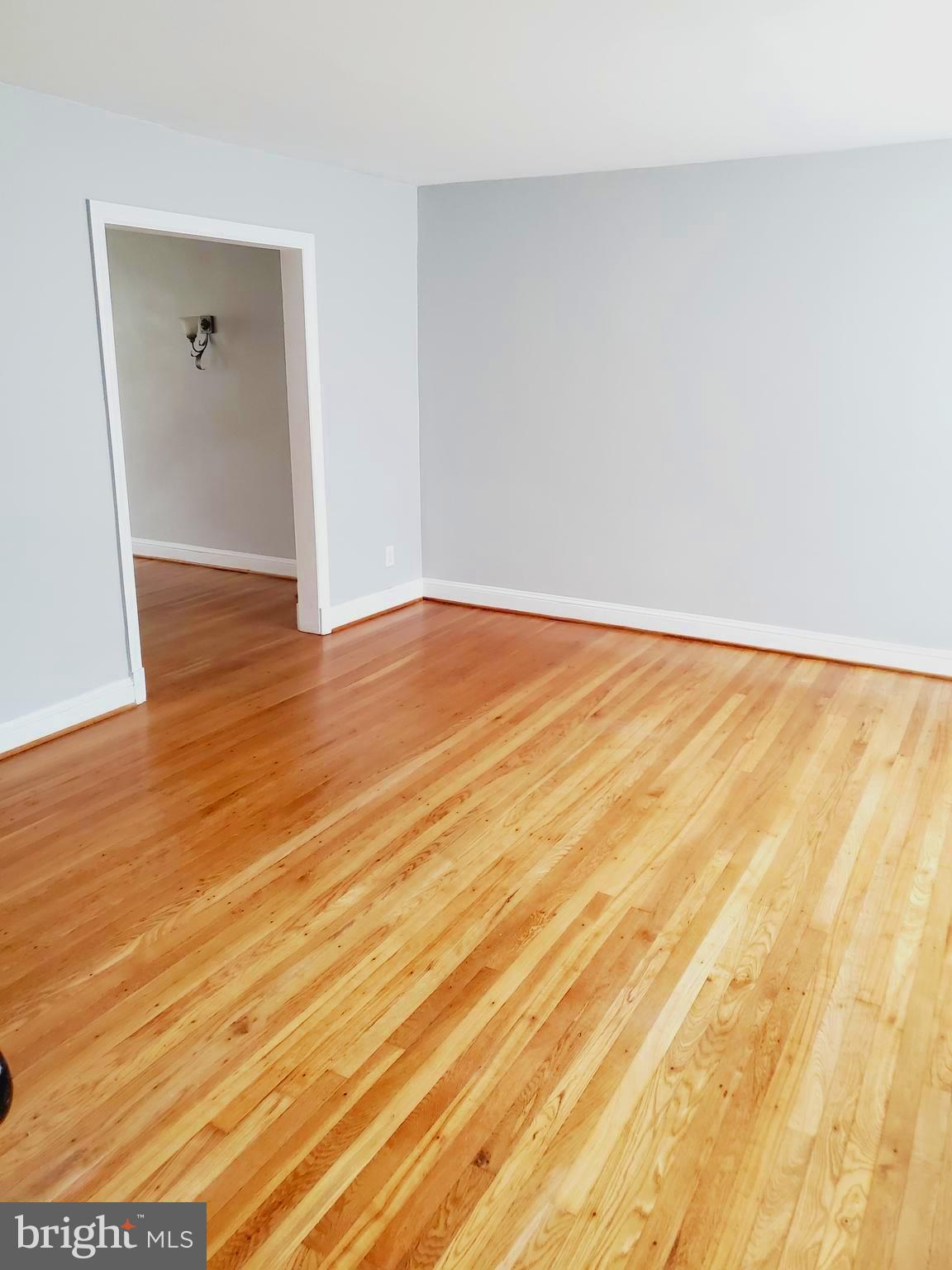 1637 Lochwood Road Baltimore, MD 21218 - Photo 5 of 32 Gallery Image 5
