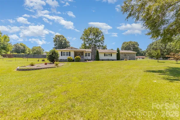 $525,000 | 7430 Forney Hill Road, Denver, NC 28037