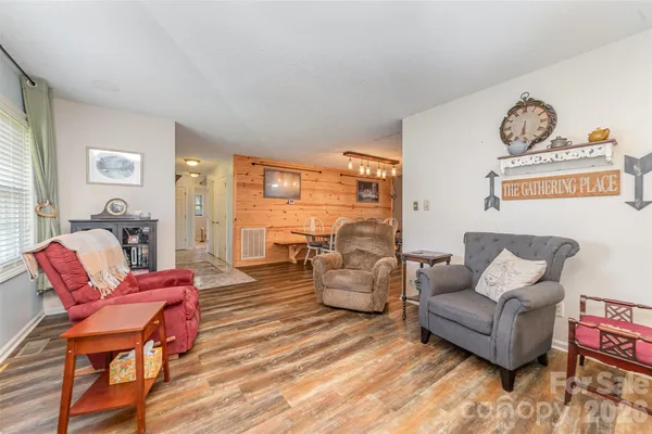 $525,000 | 7430 Forney Hill Road, Denver, NC 28037