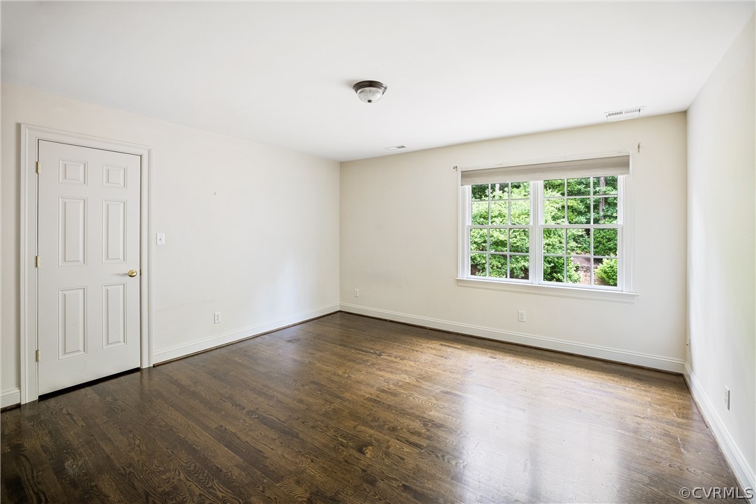 557 Raleigh Manor Road Henrico, VA 23229 - Photo 34 of 49 Gallery Image 34