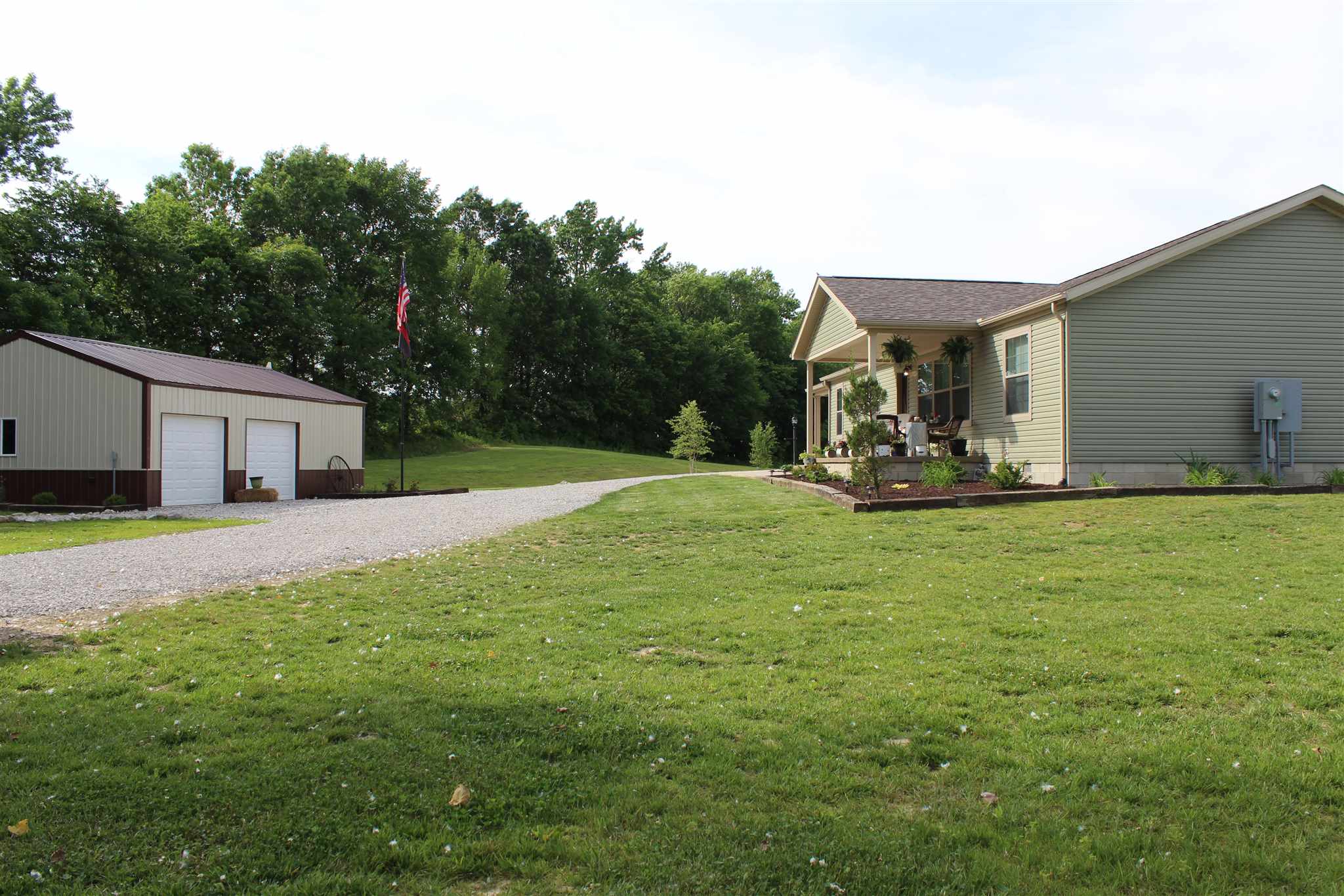 305 East New Hope Road Boonville, IN 47601 - Photo 2 of 36 Gallery Image 2