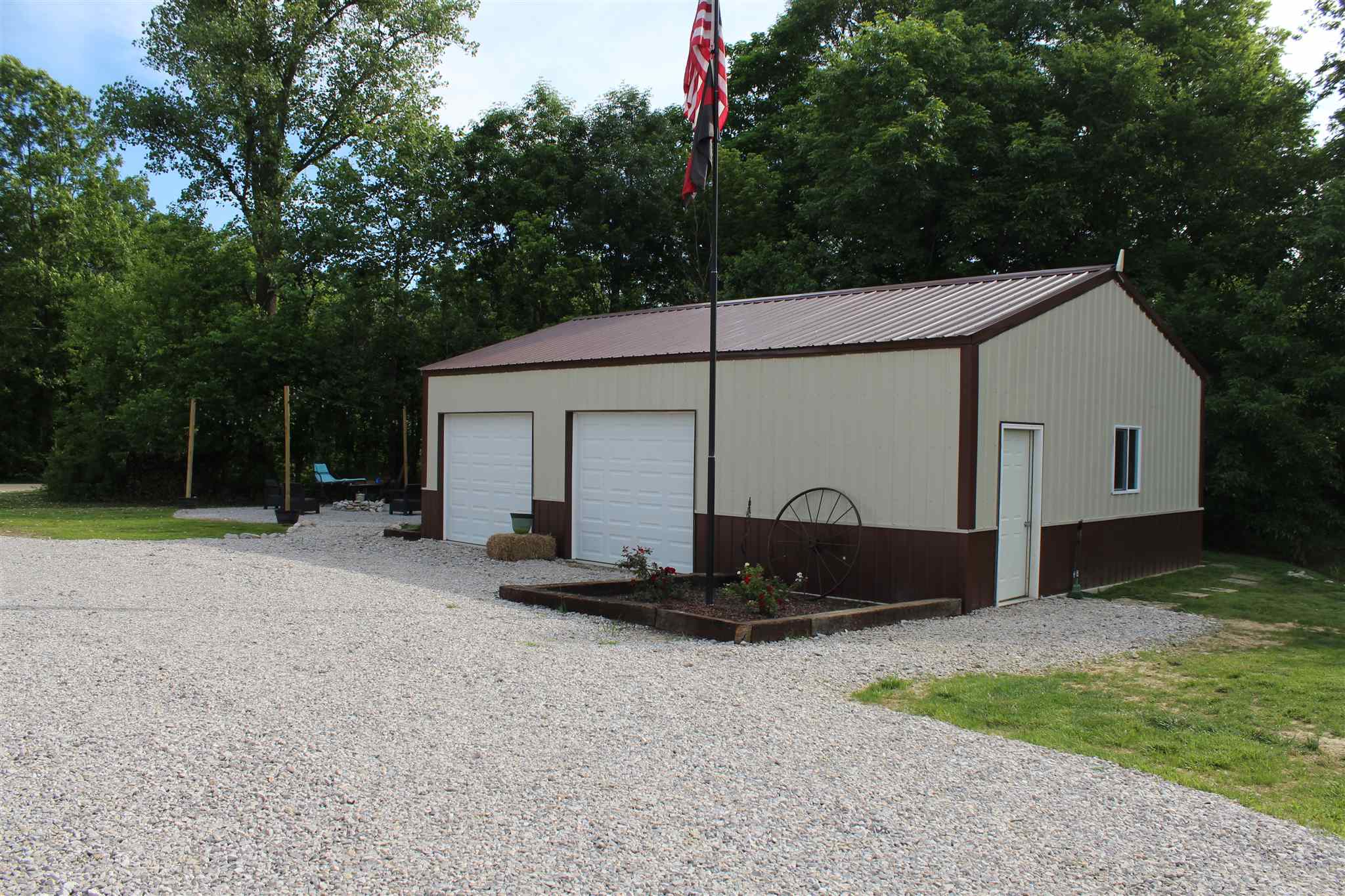 305 East New Hope Road Boonville, IN 47601 - Photo 4 of 36 Gallery Image 4