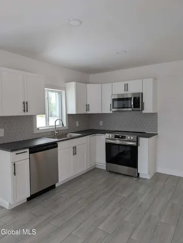 $285,000 | 320 Gasner Avenue, Niskayuna, NY 12304