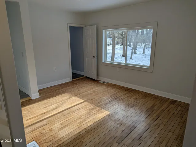 $285,000 | 320 Gasner Avenue, Niskayuna, NY 12304