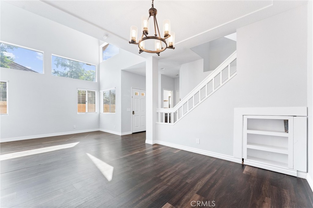 25 Alondra Rancho Santa Margarita, CA 92688 - Photo 7 of 59 Separate Dining Room