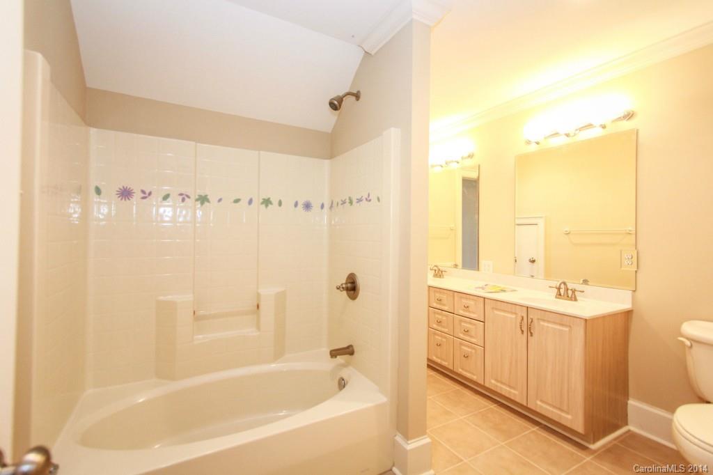 418 Raintree Drive Matthews, NC 28104 - Photo 13 of 24 Gallery Image 13