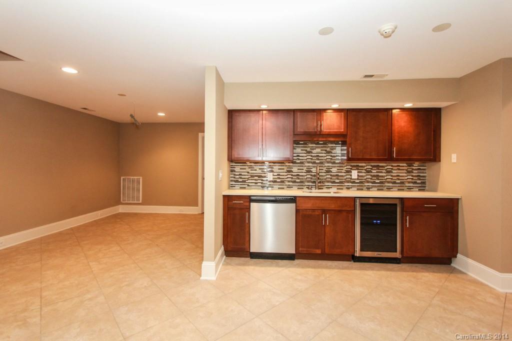 418 Raintree Drive Matthews, NC 28104 - Photo 16 of 24 Gallery Image 16