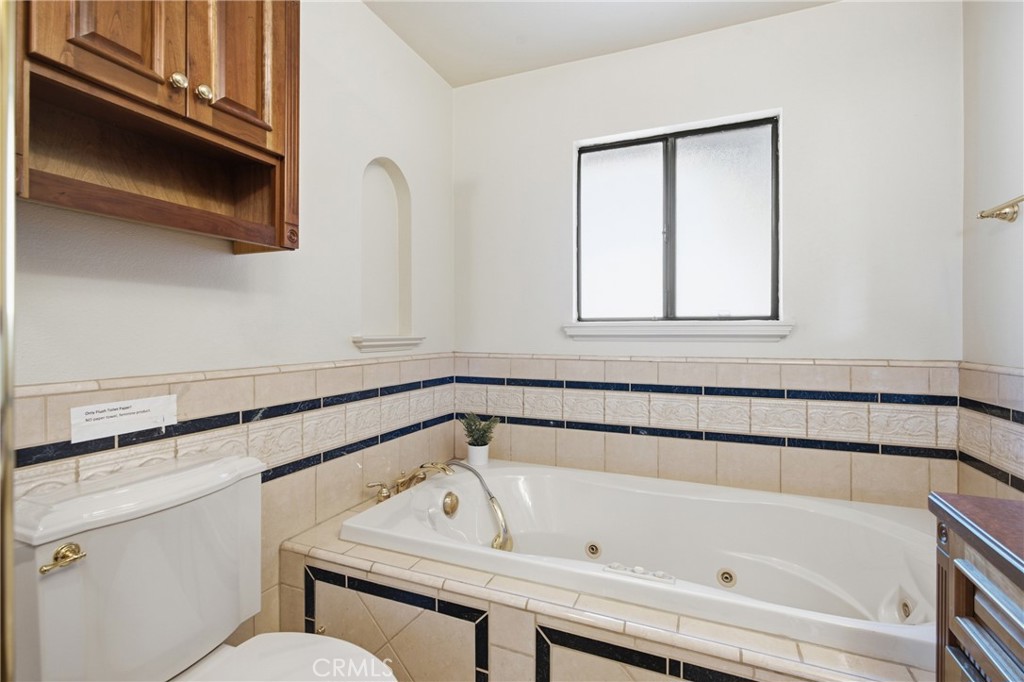 3318 Celeste Drive Riverside, CA 92507 - Photo 9 of 36