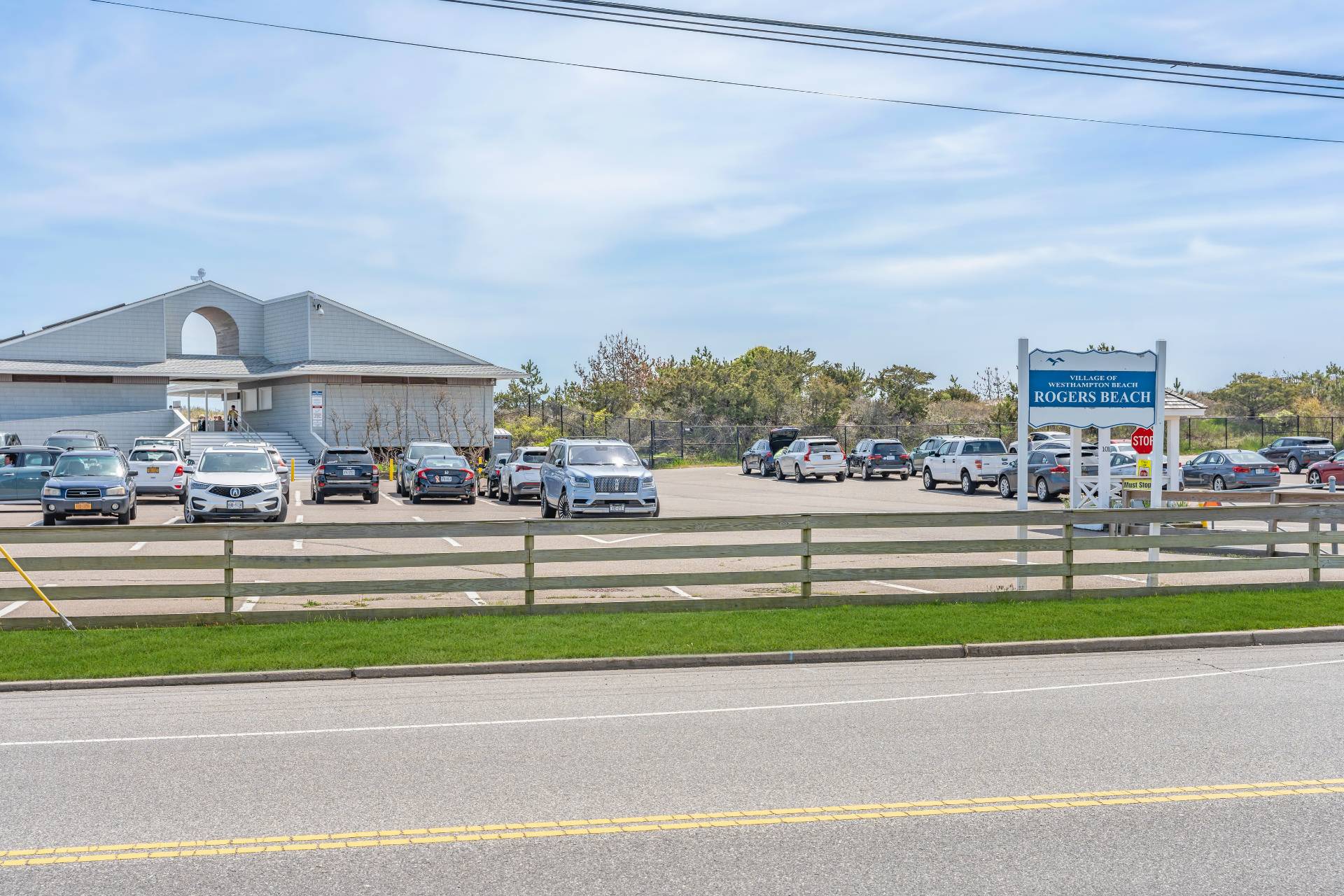 3012 Mitchell Road Westhampton Beach, NY 11978 - Photo 24 of 25 a view of a city