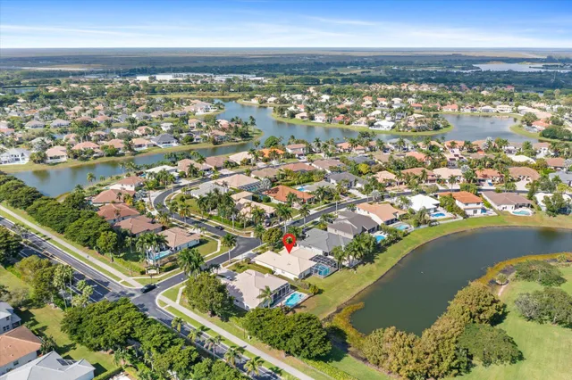 a view of a tennis court