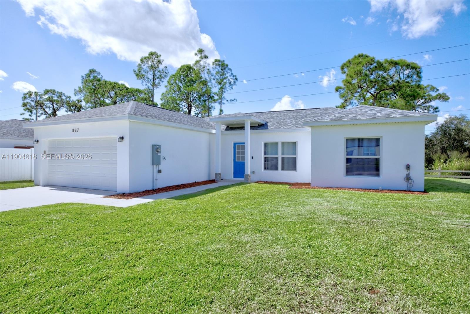 827 Renault Avenue Sebring, FL 33872 - Photo 2 of 27 a view of a house with a backyard