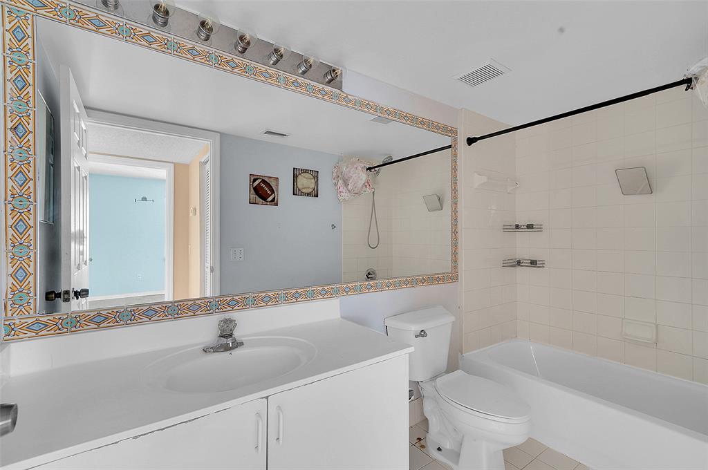 9645 Northwest 1st Court, Unit 1210 Pembroke Pines, FL 33024 - Photo 23 of 42