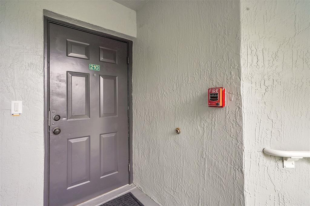 9645 Northwest 1st Court, Unit 1210 Pembroke Pines, FL 33024 - Photo 3 of 42