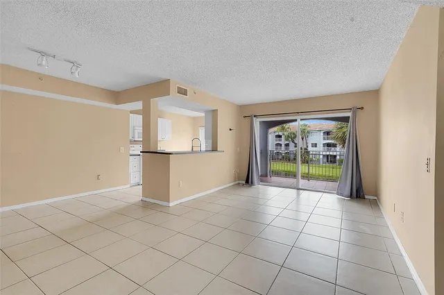 $340,000 | 9645 Northwest 1st Court, Unit 1210, Pembroke Pines, FL 33024
