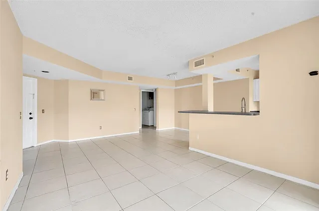 $340,000 | 9645 Northwest 1st Court, Unit 1210, Pembroke Pines, FL 33024