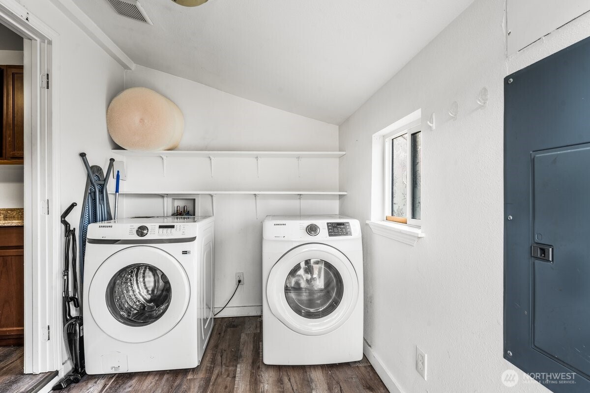1916 Martin Luther King Junior Way Tacoma, WA 98405 - Photo 6 of 17 a utility room with dryer and washer