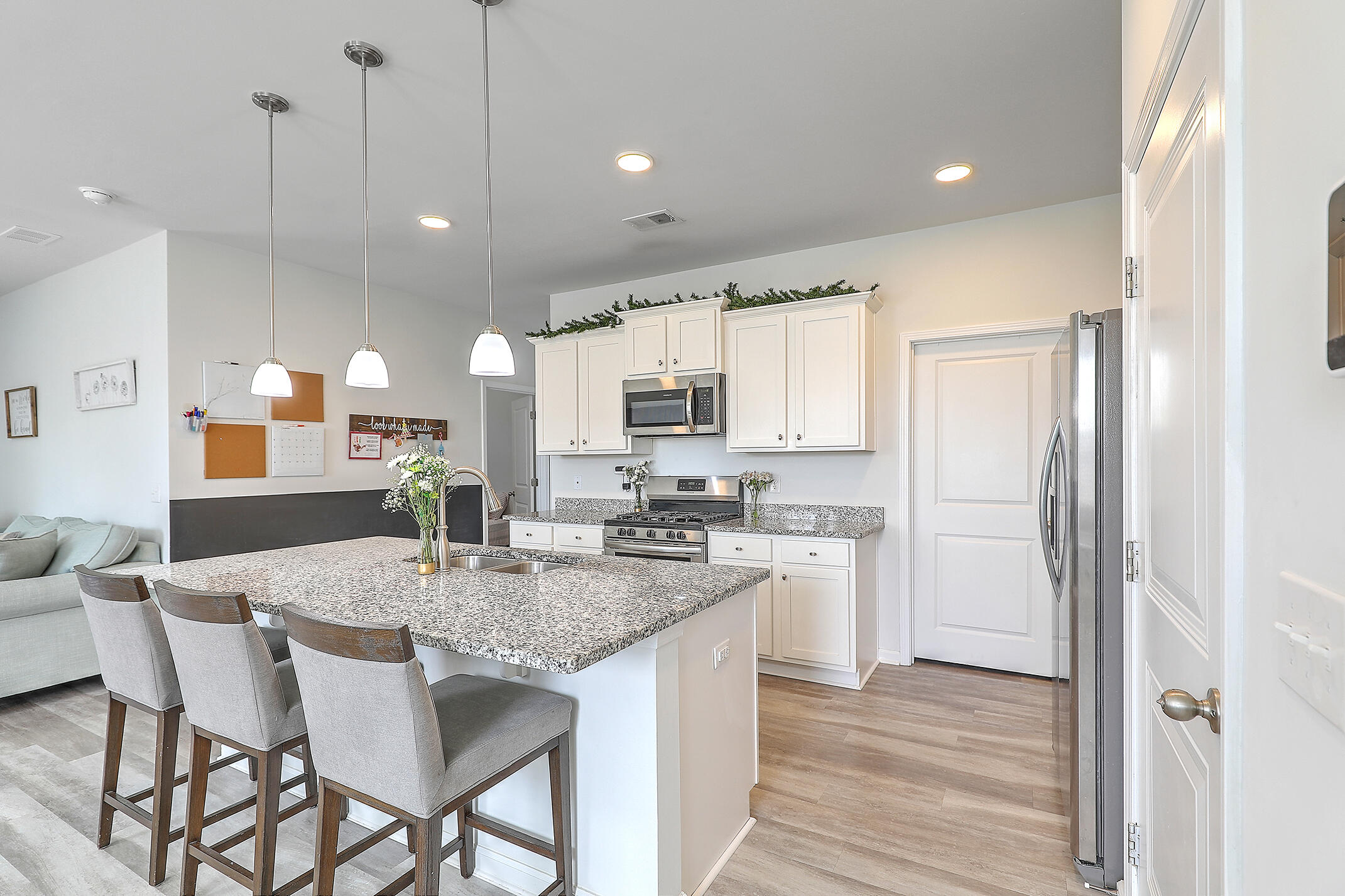 341 Knawl Road Moncks Corner, SC 29461 - Photo 10 of 41 Kitchen