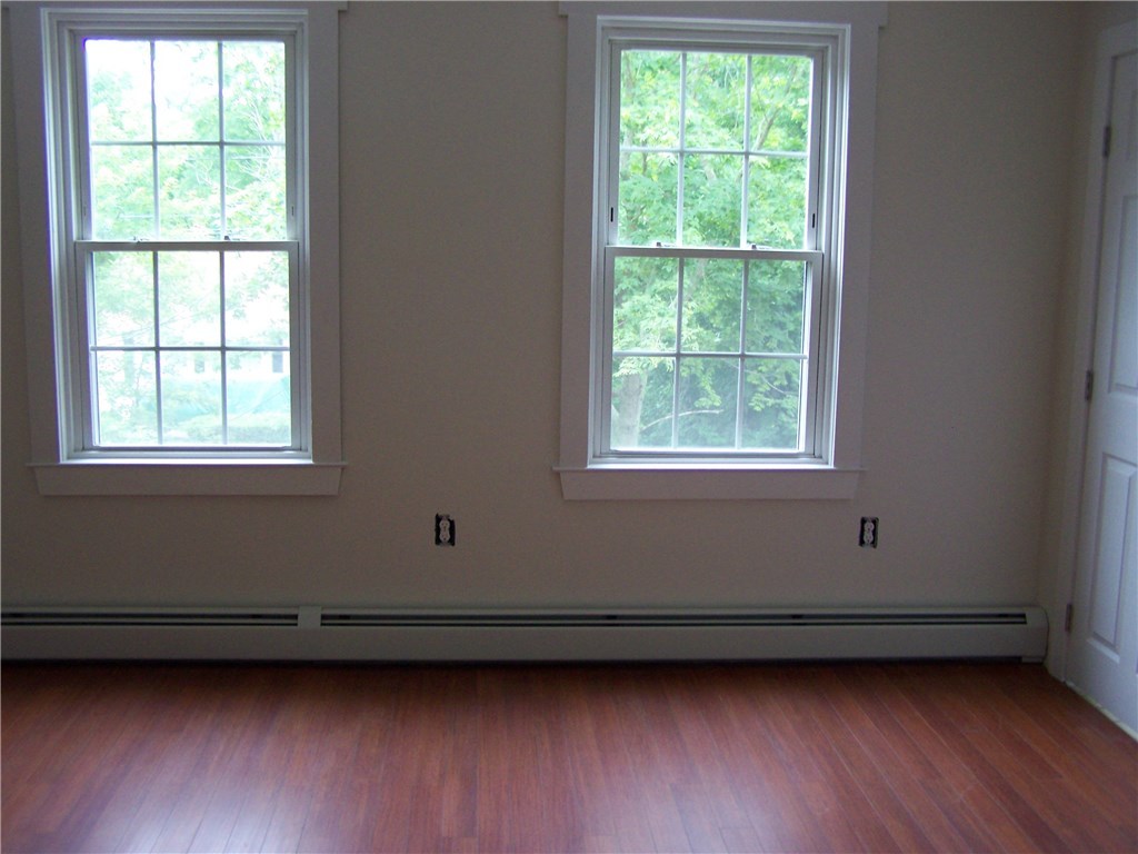 39 Spring Street Hopkinton, RI 02832 - Photo 13 of 19